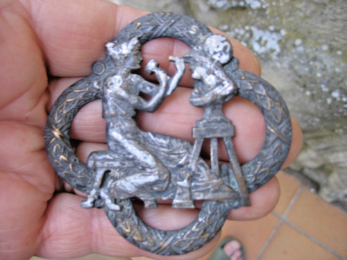 Fibule grecque médaille - fibule, et