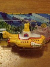 HOT WHEELS THE BEATLES YELLOW