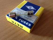 FUSIBLE VERRE 15 AMPÈRE AUTOS ANCIENNES... MOTOS... SCOOTERS.... ETC....