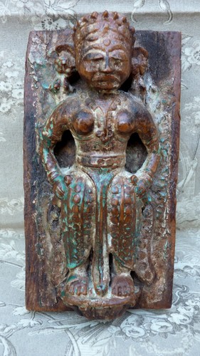 Haute époque figurine - , en