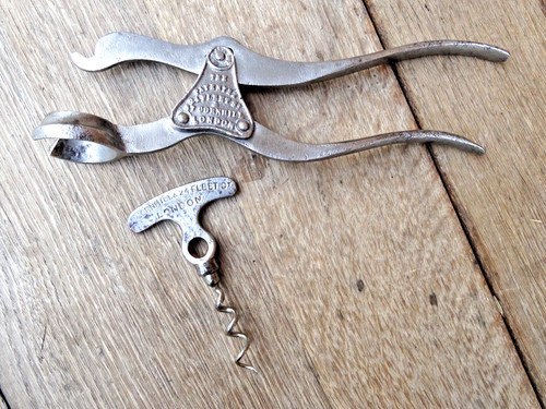 Ancien tire bouchon - ,
