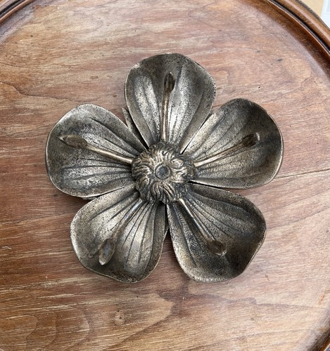 Ancien cendrier fleur lotus - ancien,