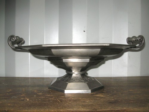 Ancienne coupe sur pied - ancienne,