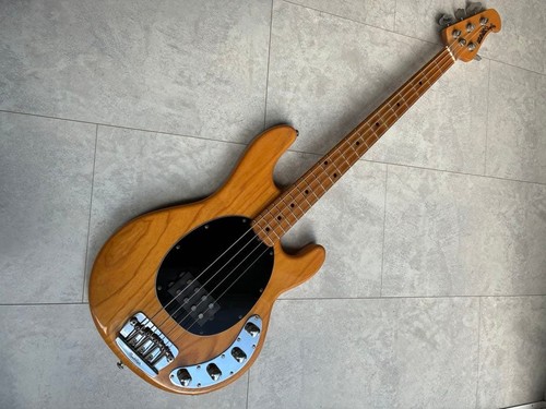 Music man stingray usa 2005 - music,