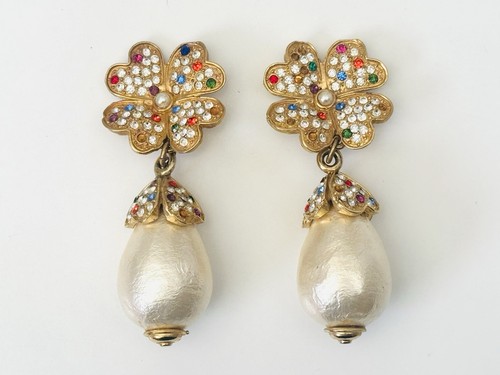 Boucles oreilles - boucles, d'oreilles