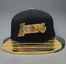 Los Angeles Lakers Mitchell & Ness Snapback Hat – Black/Gold – Used – Classics