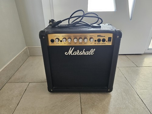 Marshall mg15cdr watts - 15,
