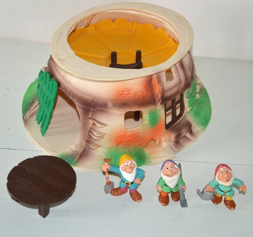 Lot maison incomplet figurine