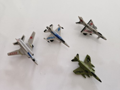 Lot avions de chasse - avions,