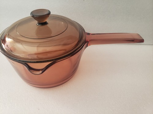 Casserole bec verseur en - a,