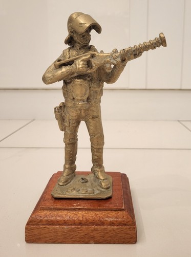 Sculpture bronze soldat - bronze?,