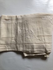 drap ancien brodé