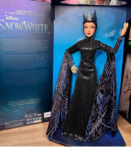 Disney poupée blanche - disney,
