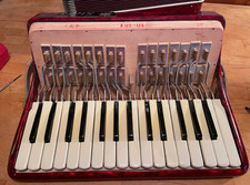 Accordéon Stella clavier