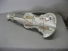 Magnifique violon en porcelaine ou céramique de V. Bassano Italy