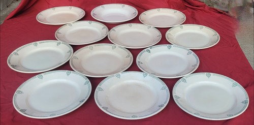 Lot assiettes - 12,