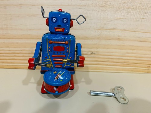 Tin toys japan walking robot - japan,