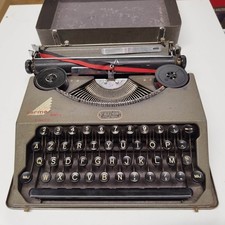 Machine à écrire ancienne
