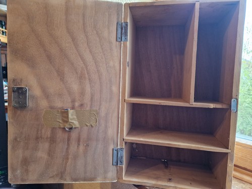 Ancienne armoire pharmacie - ancienne,
