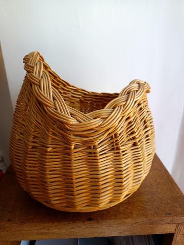 Ancien petit panier osier - en,