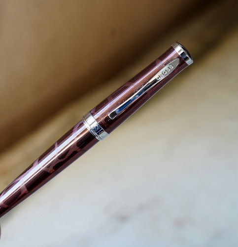 Magnifique stylo roller cross - stylo,