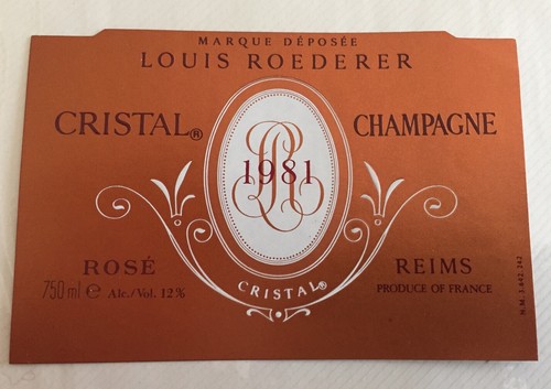 Une étiquette champagne - une,