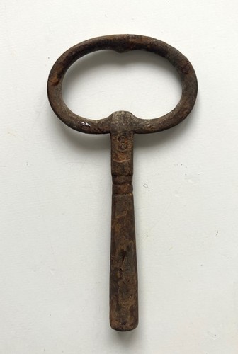 Ancienne cle pour carre - ancienne,