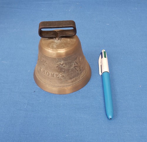 Ancienne cloche vache en - cloche, à