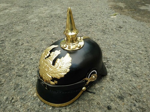 Casque pickelhaube cuir - casque, en