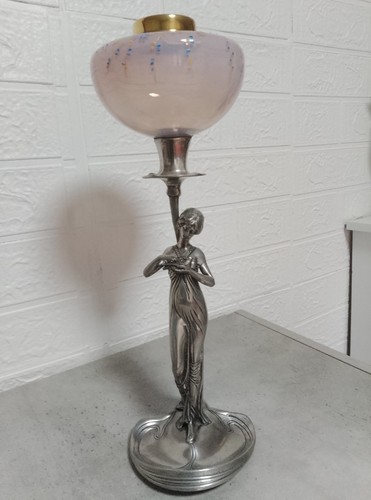 Ancienne lampe pétrole - à,