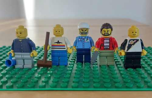 Lot figurines lego - lot,