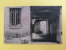 CPA FRANCE Vieux PARIS rue du CLOITRE ND MAISON du ROI DAGOBERT Magasin à louer