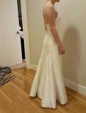La Sposa NEVER WORN Sleeveless Wedding Dress