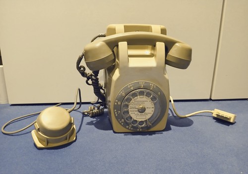1972 téléphone mural - 1972, vintage