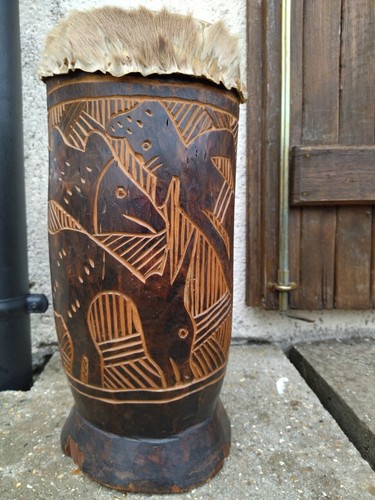 Ancien tam - tam-tam, tambour