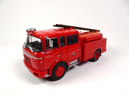 Camion pompiers berliet - de,