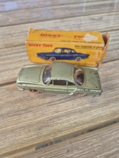 MINIATURE DINKY TOYS. RENAULT