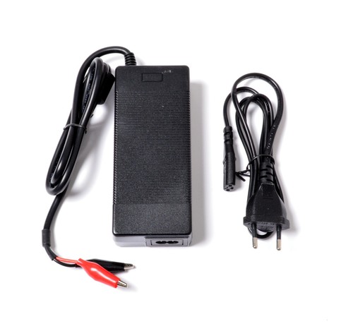 12v chargeur de - 12v,
