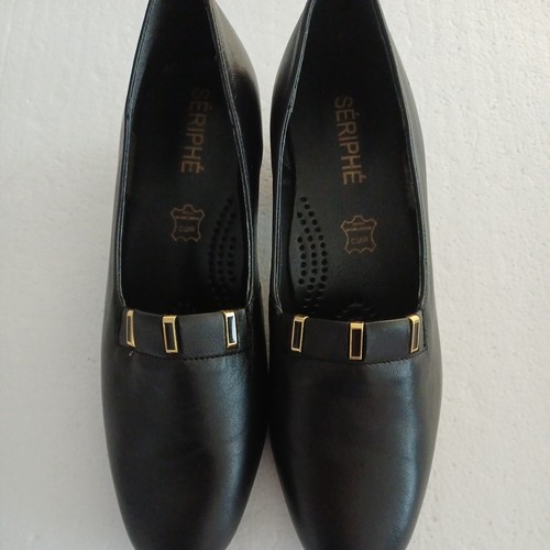 Chaussures neuves pour femme - neuves,