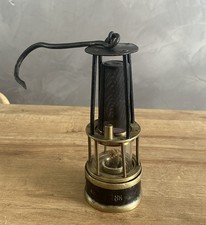 Ancienne Lampe De Mineur À