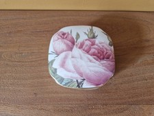 Bonbonnière en porcelaine de