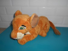 18.6.10.1 Peluche Le roi lion