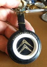 Ancien porte clé Automobile