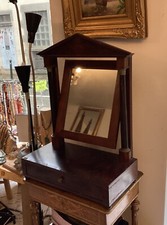 Barbière Ancienne Avec Miroir