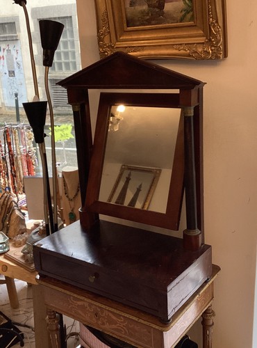 Barbière ancienne avec miroir - barbière,