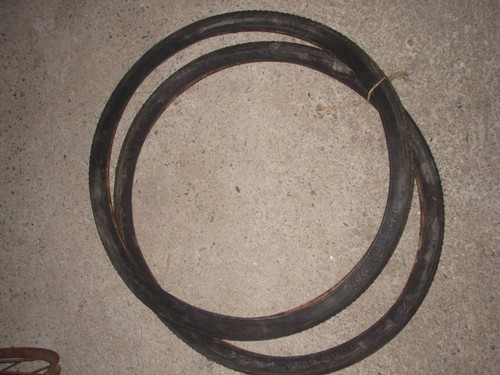 Paire pneu ancien 550 - paire, std