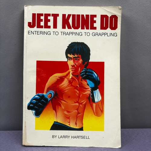 Jeet kune entering to - kune,