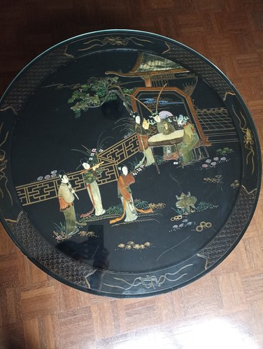 Très belle table basse - très,