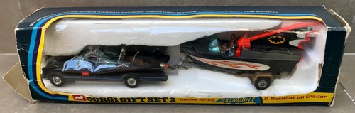 Batmobile batboat corgi - +,