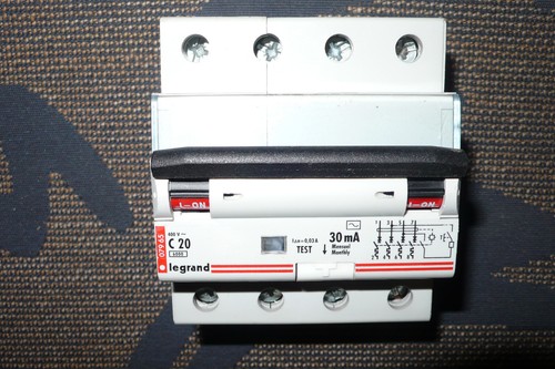 Disjoncteur differentiel - disjoncteur,